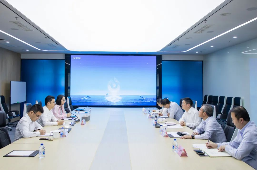 筑牢數據底座 共育產業生態——集團主要領導深入調研數據科技企業，助推上海信息服務高質量發展